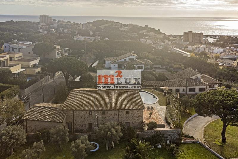 Foto ffabeab7-db60-4d47-be6c-dc1d29c72fc2. Casa con camino parcheggio piscina in Sant Pol Sant Feliu de Guíxols