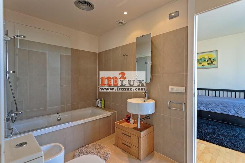 Foto 437b177f-729c-4679-8827-706fa66ca2a0. Casa con riscaldamento parcheggio piscina in Montgoda Lloret de Mar