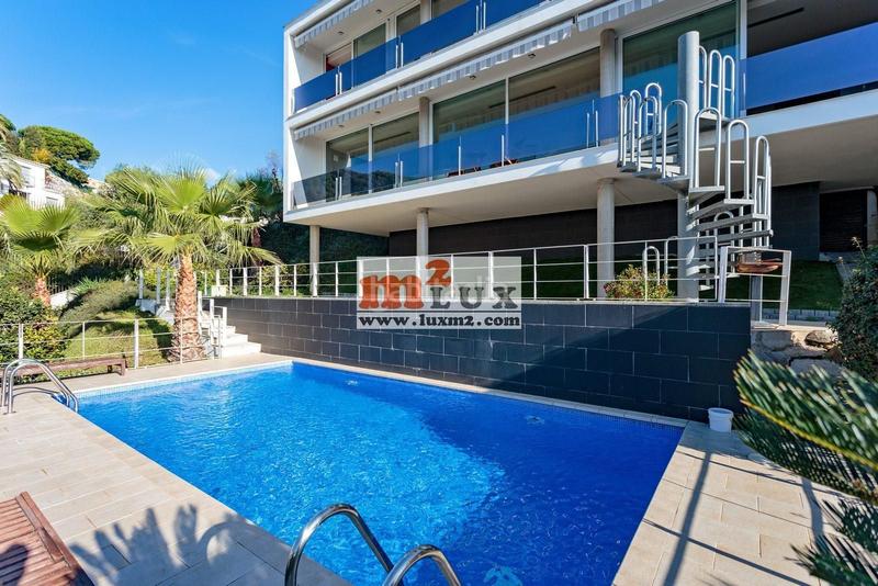 Foto c87ef568-175f-43d3-ae26-340677dff433. Casa con riscaldamento parcheggio piscina in Montgoda Lloret de Mar