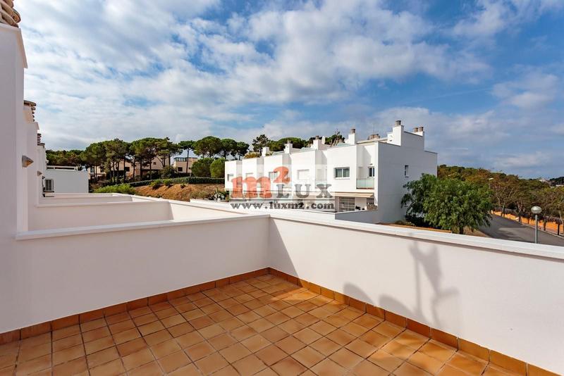 Foto 07a00dc0-373a-419b-825f-d810e704cf4f. Reihenhaus mit heizung parking pool in Santa Clotilde Lloret de Mar