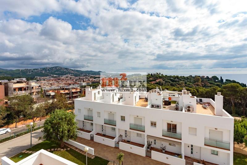 Foto 106ea3f7-dfcd-47b9-a62f-c7c5aa5a5979. Reihenhaus mit heizung parking pool in Santa Clotilde Lloret de Mar