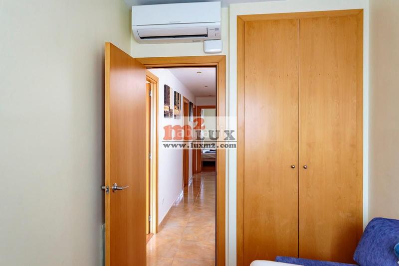 Foto 38eeb026-5b8b-4b8b-88b5-9bbcfb55ca6f. Reihenhaus mit heizung parking pool in Santa Clotilde Lloret de Mar