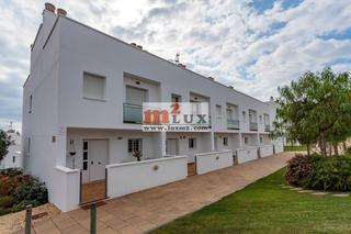 Casa adossada  Avinguda sa boadella. Cómoda casa adosada en lloret de mar, costa brava.