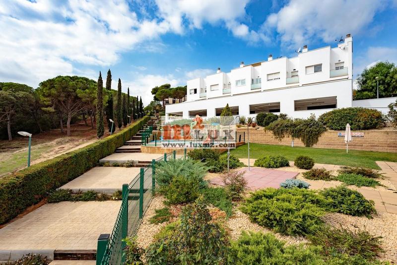 Foto d8260d69-5169-428b-84b2-dc1d3faf1f96. Reihenhaus mit heizung parking pool in Santa Clotilde Lloret de Mar