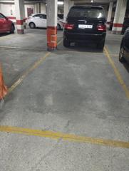 Car parking  Calle de parís. Plaza de garaje en el centro de alicante junto maisonave