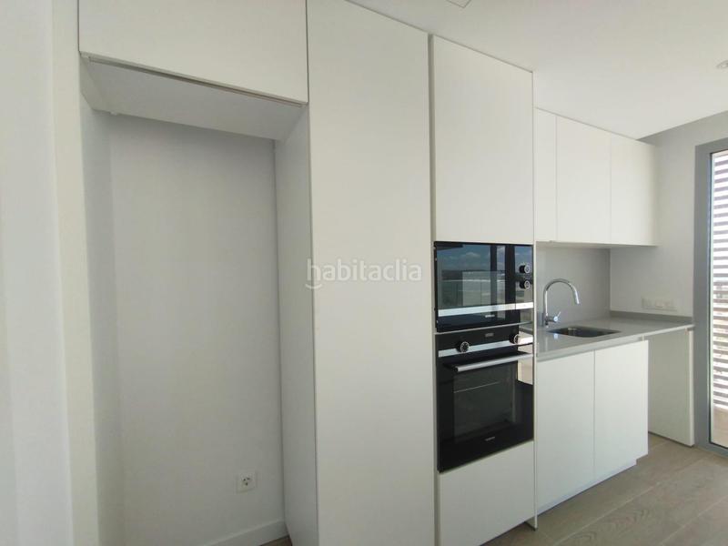 Foto 195bca0d-b6d6-4738-84a2-ec1a63bdd61a. Attique avec chauffage parking piscine dans Benalúa Alicante