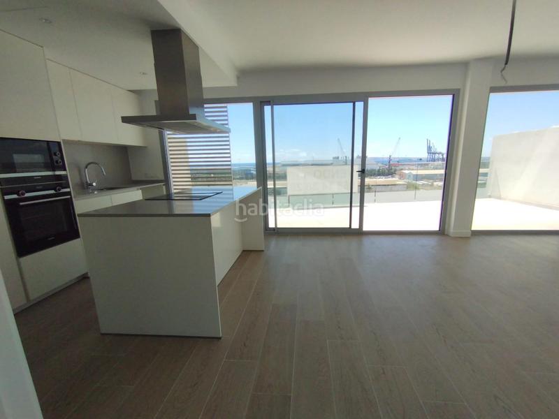 Foto 2b8d2032-a6bf-4dfa-98d8-8e40cc0d5539. Attique avec chauffage parking piscine dans Benalúa Alicante