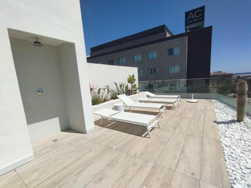 Foto 8fc966d4-a01d-4bb0-946d-55d48672a27d. Attique avec chauffage parking piscine dans Benalúa Alicante