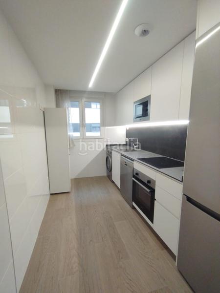 Foto 37398542-8f49-4f99-a0b0-f19b876ce0ef. Alquiler piso  de alquiler a estrenar , amueblado con piscina comunitaria y garaje en Alicante