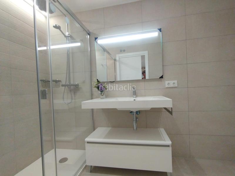 Foto 5665119d-e1c8-477e-ba8e-37ae9d38e98e. Alquiler piso  de alquiler a estrenar , amueblado con piscina comunitaria y garaje en Alicante