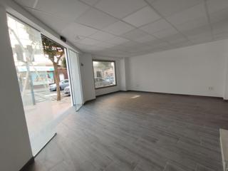 Location Local commercial  Avenida de aguilera. Local en alquiler, nuevo en esquina en av.aguilera frente consel