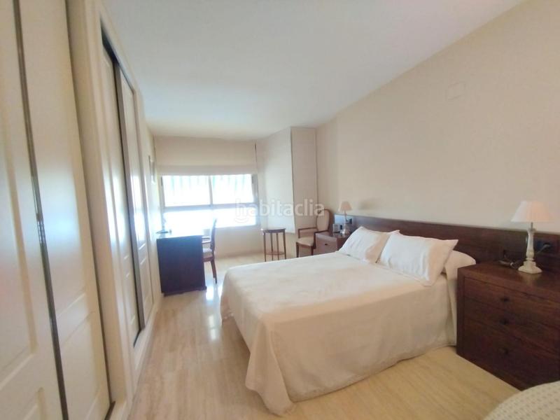 Foto 2471f787-1421-46a8-a3e8-31e4d4567188. Piso  renovado completamente en primera línea de mar en urbanización de lujo en Playa Muchavista de alicante en Campello (el)
