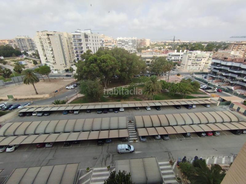 Foto fecf3c0d-3fad-45e5-a404-ec364833450b. Piso  renovado completamente en primera línea de mar en urbanización de lujo en Playa Muchavista de alicante en Campello (el)
