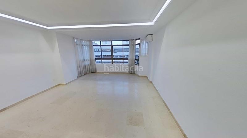 Foto b52cf306-3116-4a53-b1b1-d16740c4cfb2. Alquiler piso preciosa vivienda alquiler junto puerto deportivo vacia larga duracion en Alicante