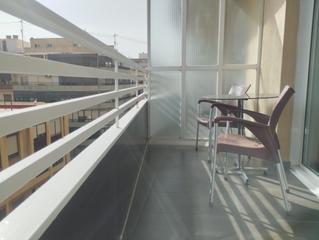 Estudi a Ensanche-Diputación. Estudio exterior en pleno centro de alicante con terraza