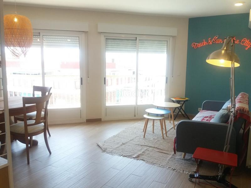 Foto 28af1ec3-7164-4837-883c-5e46265e57a8. Alquiler piso preciosa vivienda exterior en el centro con vistas al mar en Alicante