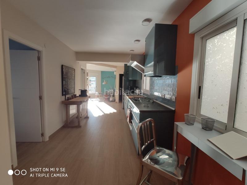 Foto 62f7e4ef-3bd2-4380-aeae-29085b12227e. Alquiler piso preciosa vivienda exterior en el centro con vistas al mar en Alicante