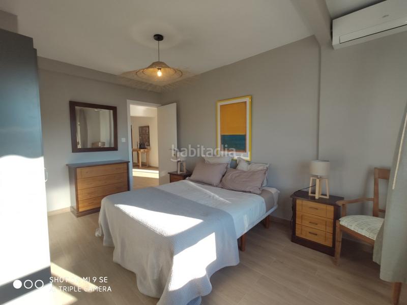 Foto 86b67dfa-76ff-429f-948d-4a0d5bf74ce1. Alquiler piso preciosa vivienda exterior en el centro con vistas al mar en Alicante