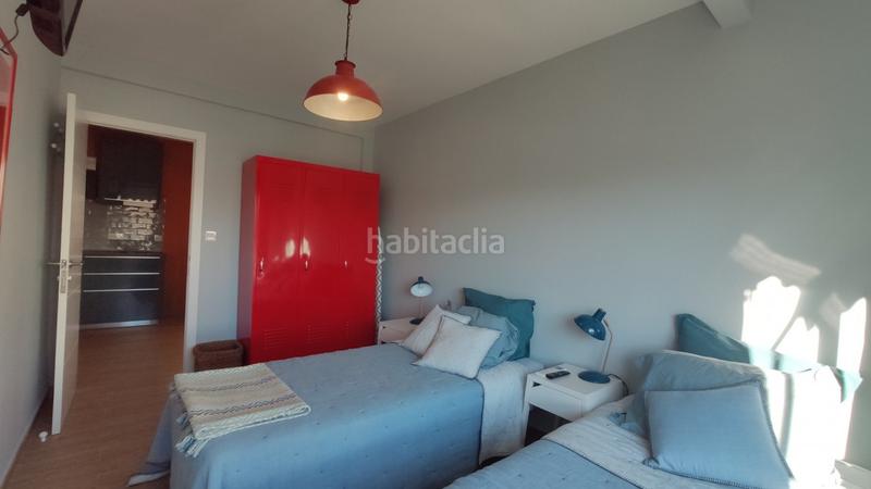 Foto 9c86df3a-a3f3-407d-8412-706a34ff832e. Alquiler piso preciosa vivienda exterior en el centro con vistas al mar en Alicante