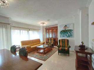 Location Appartement  Calle calle del arquitecto morell. Piso en el centroensanche de alicante con garaje larga duracion