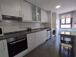 Lloguer Pis  Calle alberola. Piso en benalua , alicante, seminuevo 2 dormitorios 2 baños amue