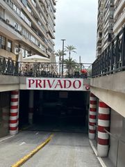 Aparcament cotxe a Ensanche-Diputación. Garaje doble centro puerto deportivo de alicante  parking orense