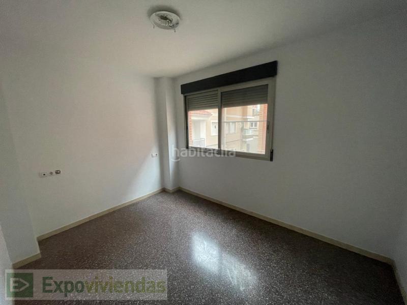 Foto 017029fc-b159-4aa8-b35b-34cfef2e7e80. Piso bonito piso a 2 minutos de avda Juan de Borbón, . en Murcia