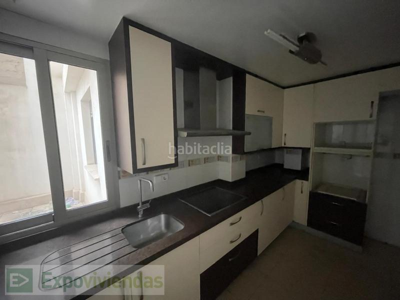 Foto d2e0837c-f74a-4f4e-9424-f5cd6d820d67. Piso bonito piso a 2 minutos de avda Juan de Borbón, . en Murcia