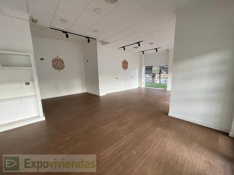 Foto 2d2aba5f-79a7-42b0-b1ba-48659bf76d2e. Rent business premise in Juan de Borbón Murcia