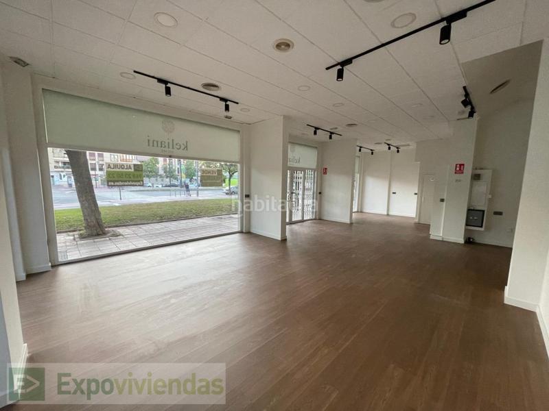 Foto a48820e8-6062-495e-98bc-3b90229bf762. Rent business premise in Juan de Borbón Murcia