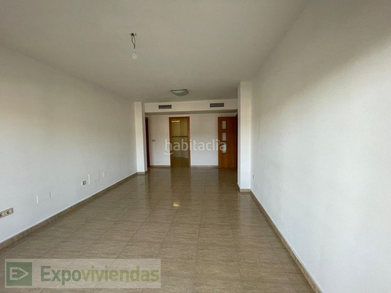 Foto ae3e14df-ffb4-4a44-bdbb-23340c40285a. Lloguer pis amb aparcament a Ronda Sur Murcia