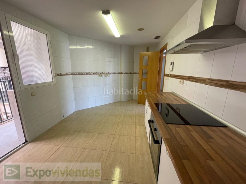 Foto bc8b9314-046e-4d57-86cc-219a601c892e. Lloguer pis amb aparcament a Ronda Sur Murcia