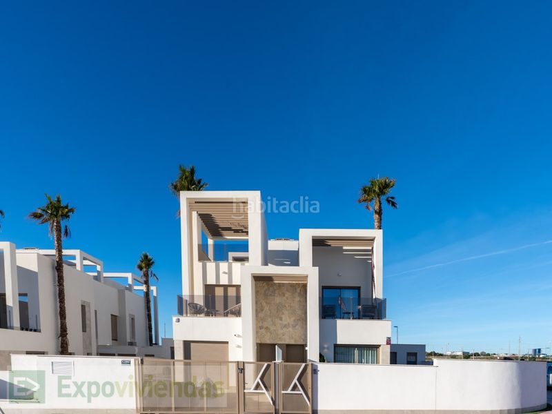 Foto 4081b9e1-5120-46a5-be18-7ff6ef10a3ba. Xalet amb piscina a Las Lomas de Rame-Bahía Bella Alcázares (Los)