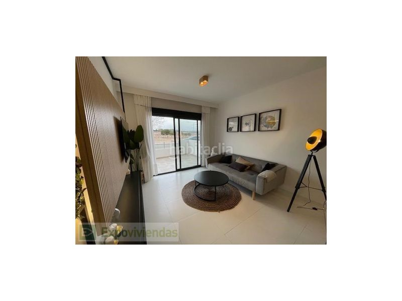 Foto fc6bef7b-b6c4-4d6b-bbd9-b9017bbd3c0c. Pis amb aparcament a San Miguel de Salinas