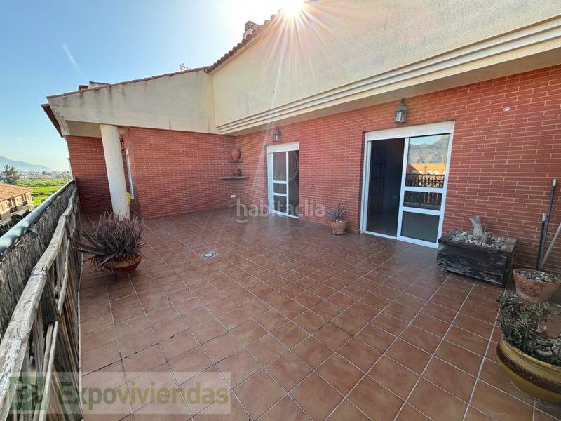 Foto a342587f-0085-42d9-a50d-11a39bb3b4f9. Àtic amb aparcament a Beniel