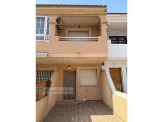 Dúplex  Avenida levante. Casa adosada a 200 m2 del mar mas dos plazas de garaje