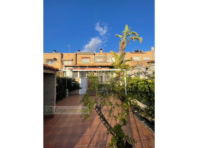 Foto 5e5a1ce1-920d-4970-b208-f7818b517f2e. Casa adossada amb aparcament a Torreagüera Murcia