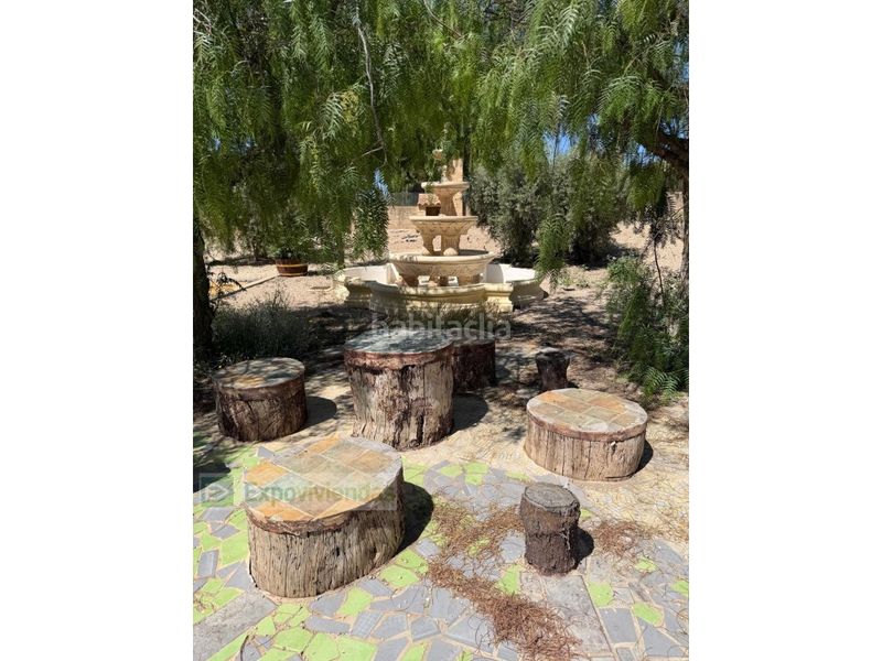 Foto 1eb8e49e-a65e-443c-a6d8-6fd271a6b7c3. Xalet amb aparcament piscina a Jumilla