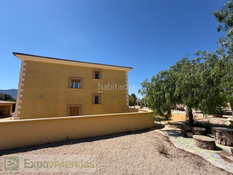 Foto 34a3ad39-5671-4ead-8f71-d48868eb9a63. Xalet amb aparcament piscina a Jumilla