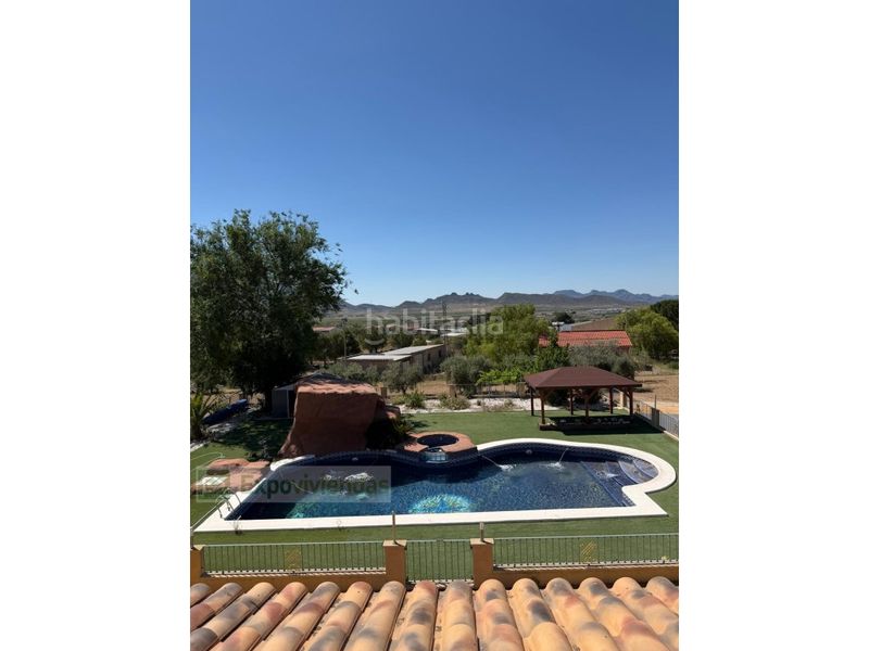 Foto 3a028ac4-ee4e-42bc-b05e-32f3f5fb1fc5. Xalet amb aparcament piscina a Jumilla