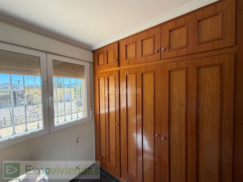 Foto ffdae6d0-5c02-4e2e-853d-d58758e62217. Xalet amb aparcament piscina a Jumilla