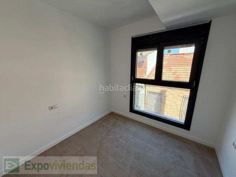 Foto c6548709-d50b-4d51-b3bc-cf68eb2e027e. Pis amb aparcament a Santo Angel Murcia