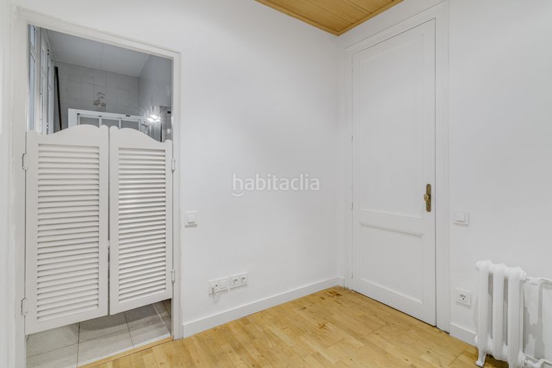 Foto 1f26cbf5-5811-4442-8a3a-ae11543926a7. Pis amb calefacció a St. Pere - Sta. Caterina - El Born Barcelona