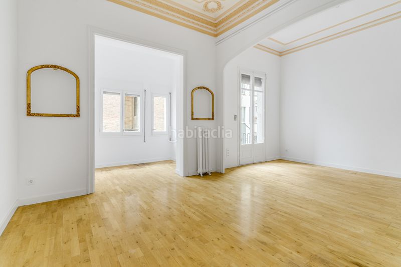 Foto 25a767c4-e50f-40ac-b44d-7e6e309d93ff. Pis amb calefacció a St. Pere - Sta. Caterina - El Born Barcelona