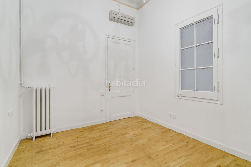 Foto 2b3fdd0e-44f1-4908-aae9-4e23fb90bb00. Pis amb calefacció a St. Pere - Sta. Caterina - El Born Barcelona