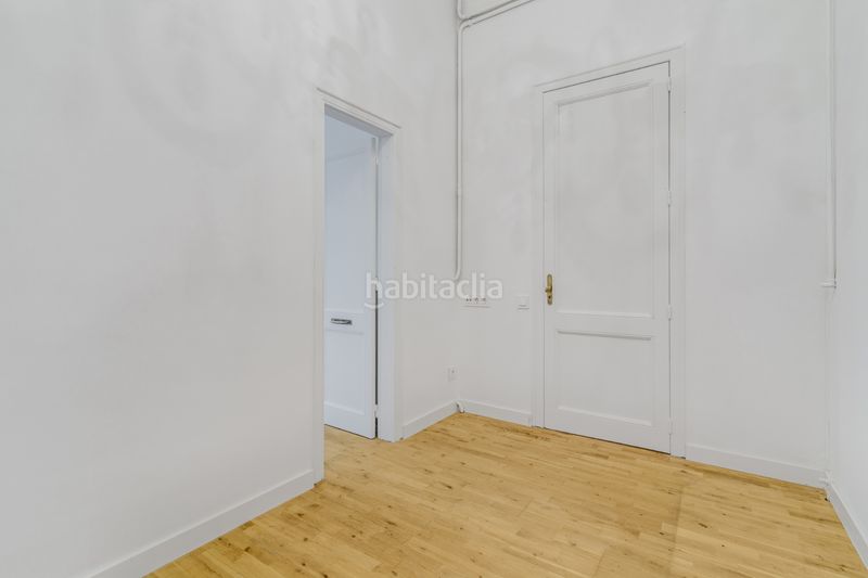 Foto 6da768eb-7274-472f-9a64-302fb113d123. Pis amb calefacció a St. Pere - Sta. Caterina - El Born Barcelona