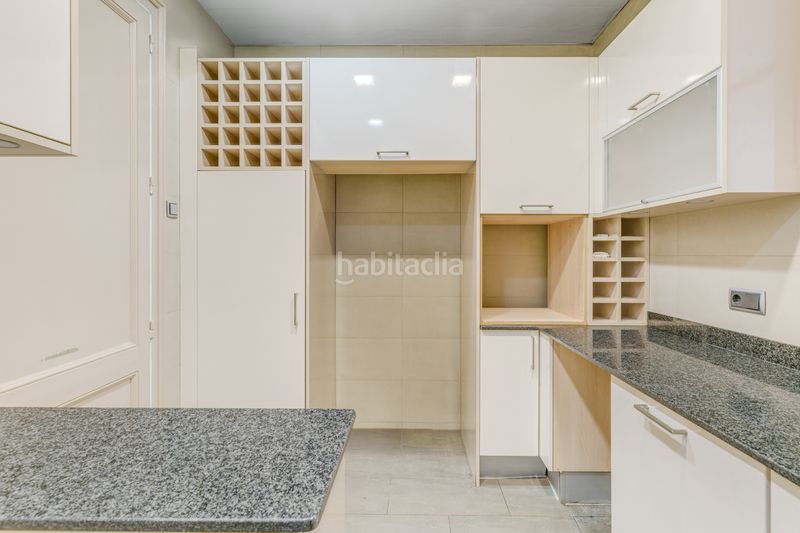 Foto a4d5ef59-658c-47da-9729-26ce8505da68. Pis amb calefacció a St. Pere - Sta. Caterina - El Born Barcelona