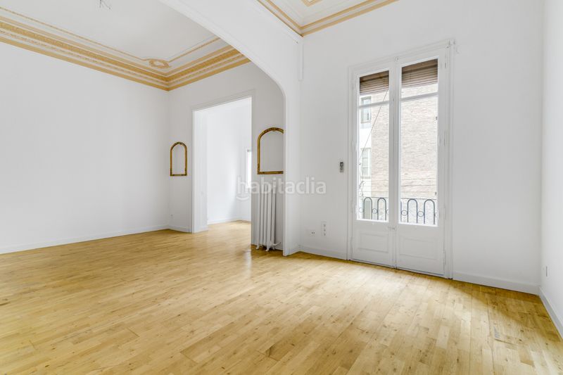 Foto ae3f0e74-64e3-4854-99af-924fd74a36c5. Pis amb calefacció a St. Pere - Sta. Caterina - El Born Barcelona