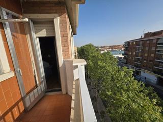 Flat in Estación. Piso en venta en garrido sur
