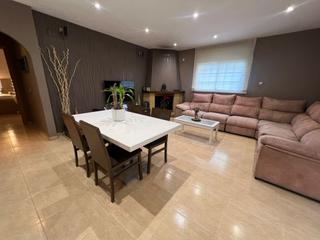 Casa a Niàgara Parc -Àgora Parc. Chalet 4 vientos